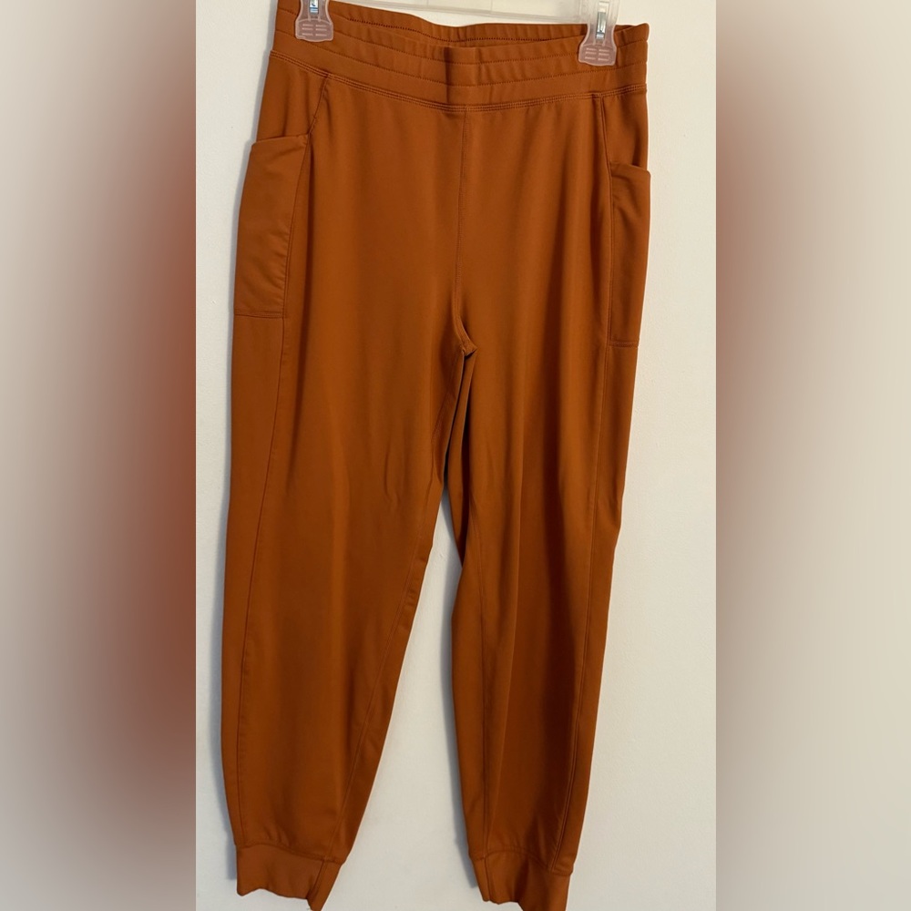 Fabletics High-Waisted Cold Weather Pocket Jogger